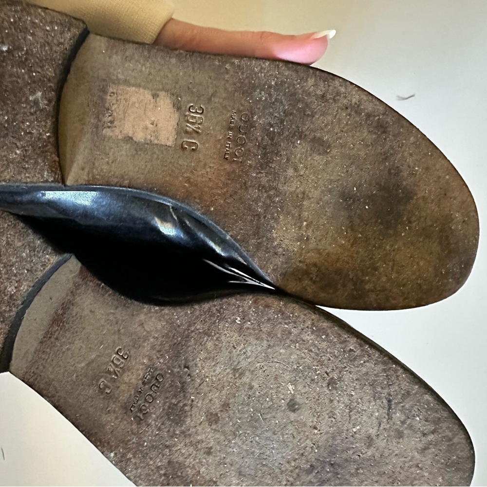 Gucci Loafers - Picture 4 of 16